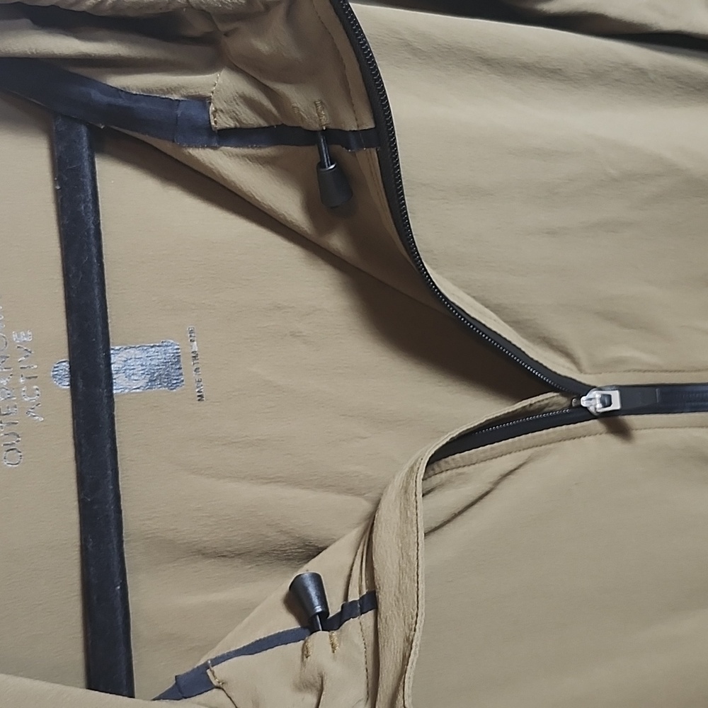 Outerknown Active Lightweight Jacket In Army Green - image 5